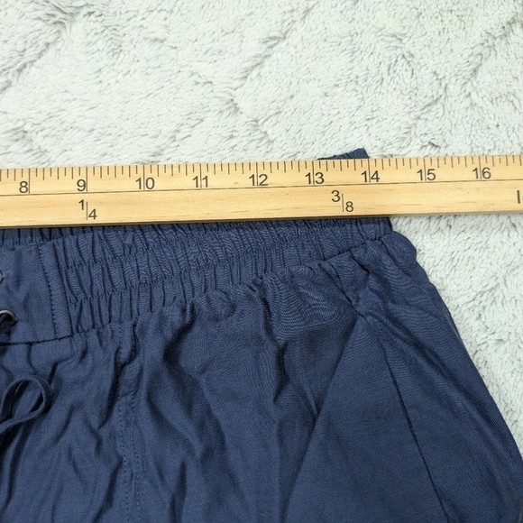 Vince Shorts Women's M Blue Navy Cupro Cotton Tie Waist Comfy Casual Pockets 4.5 - Picture 3 of 8